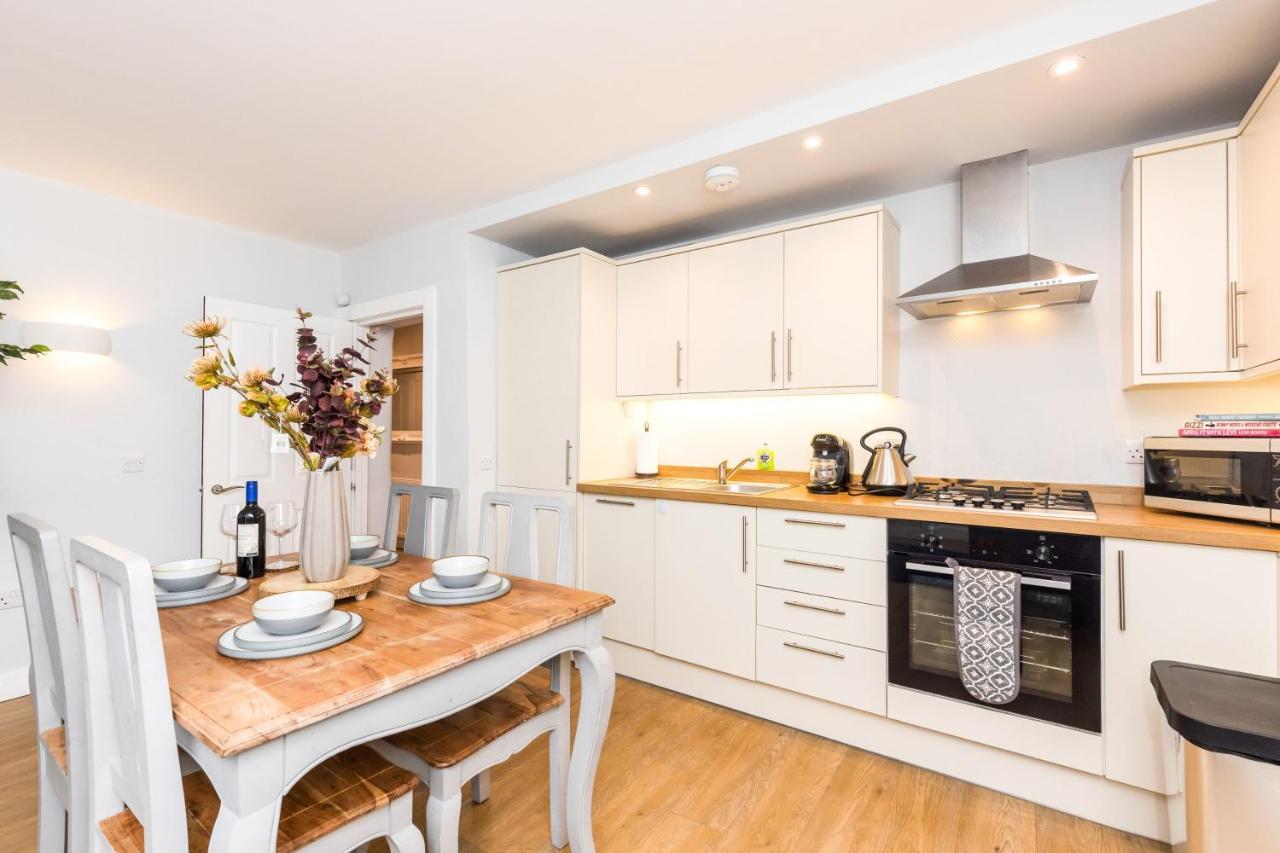 Luxury Modern 3 Bedroom Apartment In City Centre EDI Exterior foto