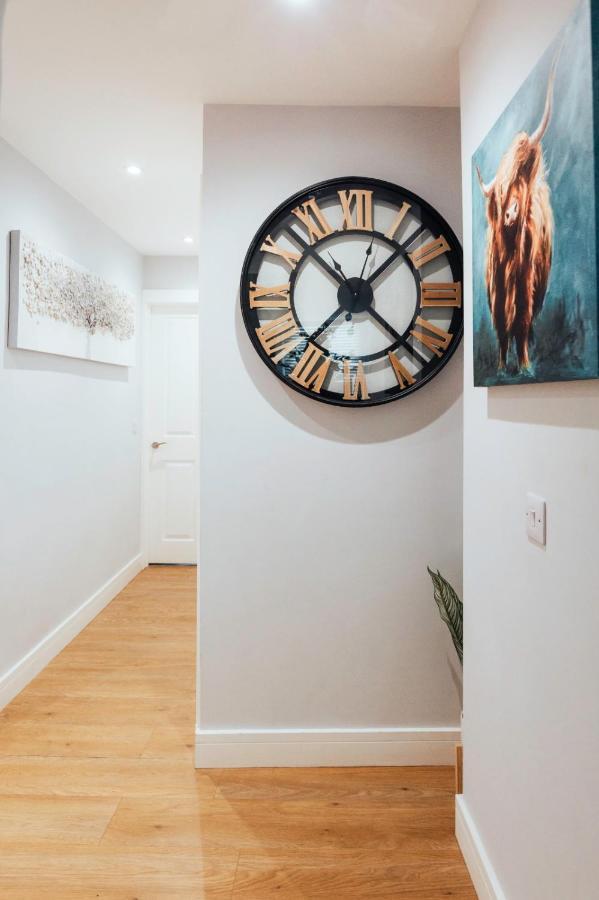 Luxury Modern 3 Bedroom Apartment In City Centre EDI Exterior foto