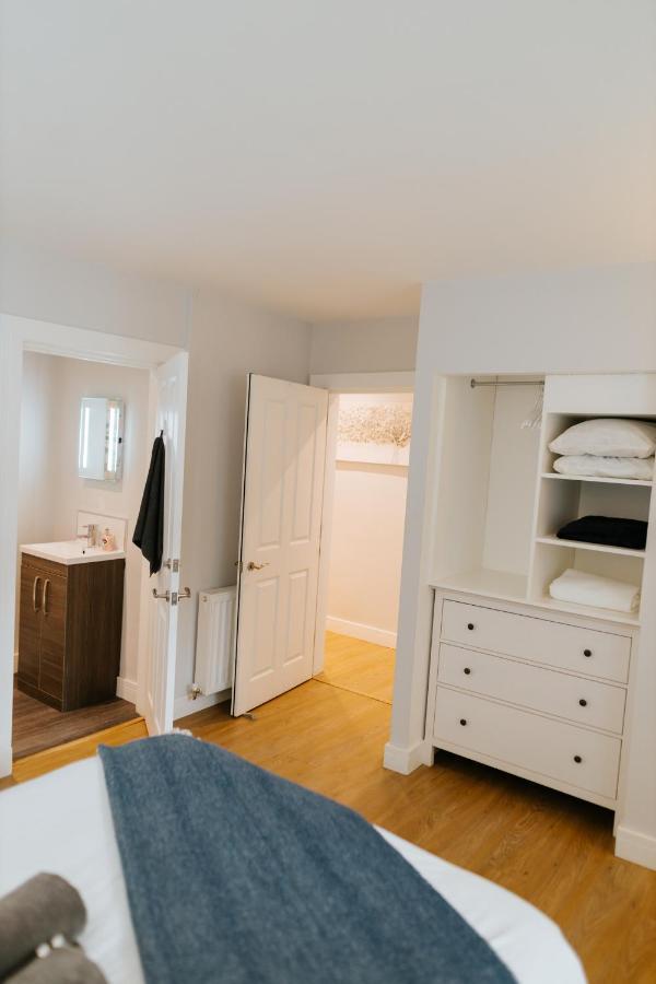 Luxury Modern 3 Bedroom Apartment In City Centre EDI Exterior foto